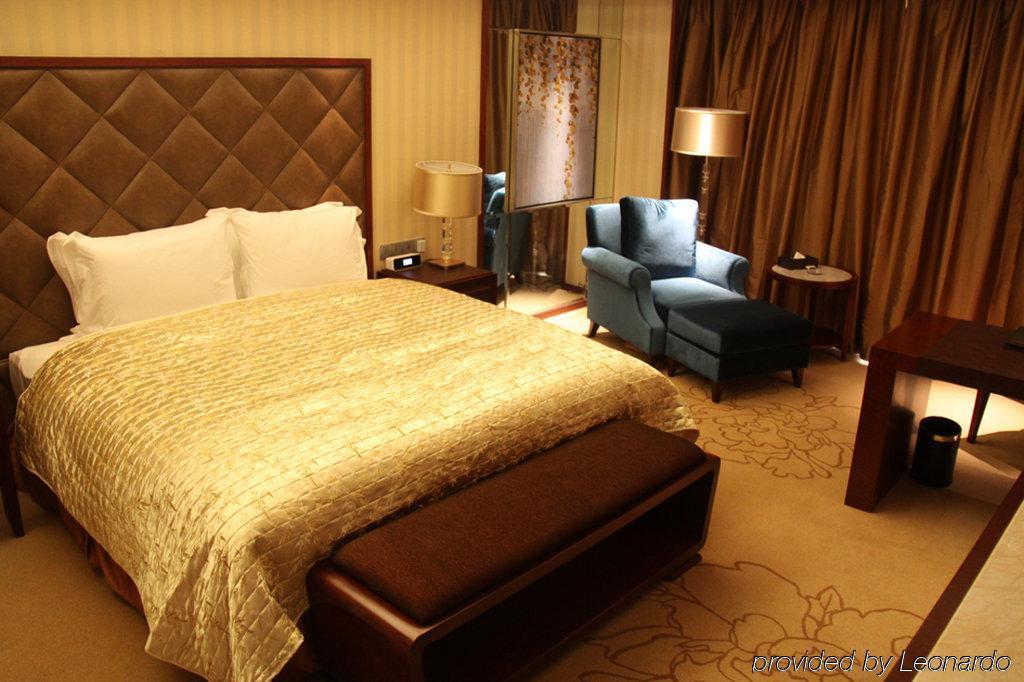 Sun Plaza International Hotel Yanzhou Esterno foto