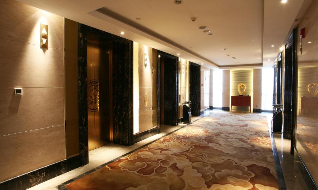 Sun Plaza International Hotel Yanzhou Esterno foto